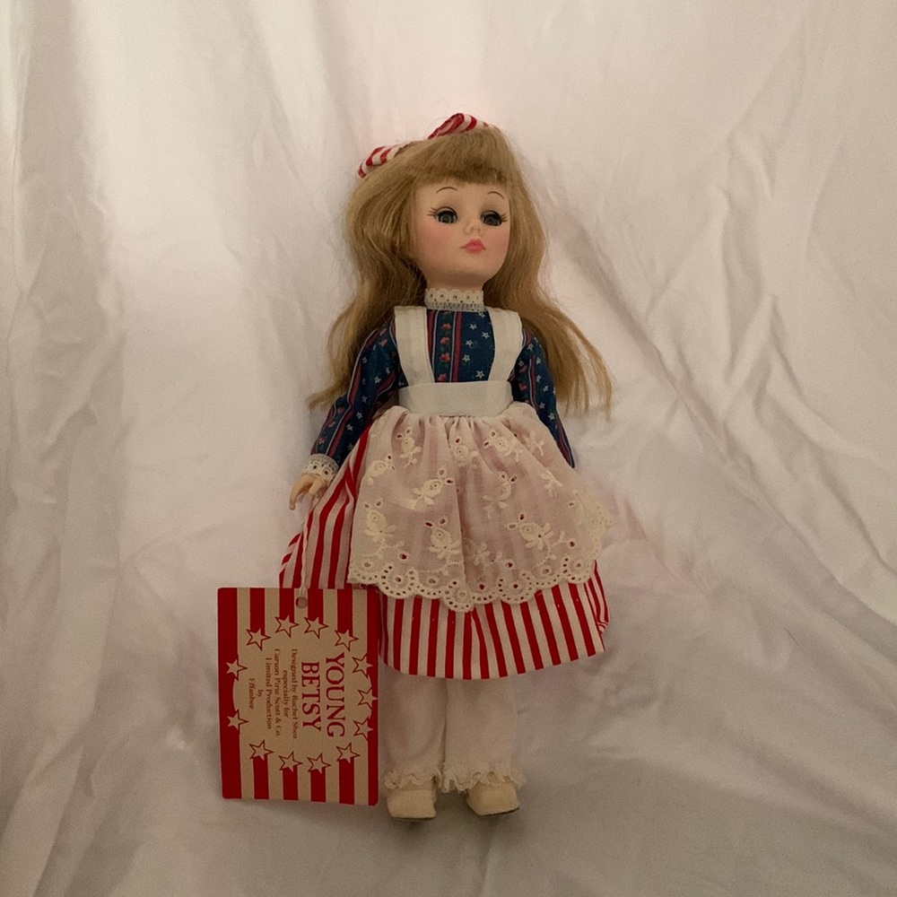 Young Betsy doll Betsy Ross